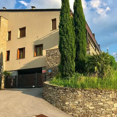 Il Filo Di Arianna - Casa Con Piscina Dervio